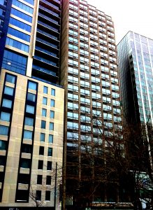 Façade architecturale réalisée par Epsylon pour l'édifice Résidences étudiantes McGill