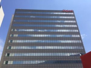 Façade architecturale réalisée par Epsylon pour le siège social de Digicel